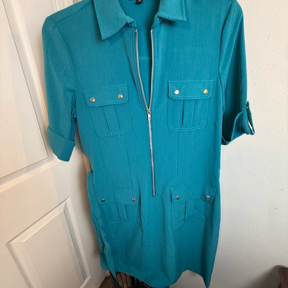 Teal Zip-Front Dress - Picture 13 of 15